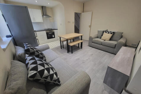 3 bedroom Terraced house for rent