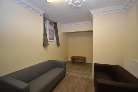 Avenue Road, Leamington Spa photo 3