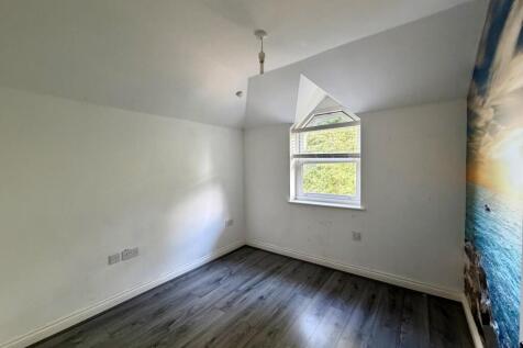 30, Upper Avenue, Eastbourne photo 3