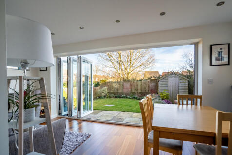 dorrington close_...