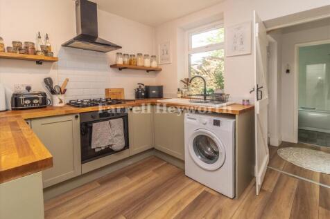 Kitchen image 2