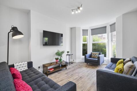 7-bed house on Cardigan Road, Leeds, £4,398/mo