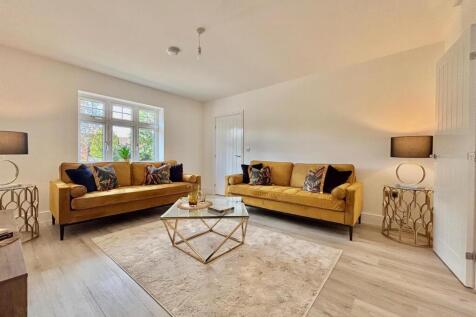 WhatsApp Image 2025-09-11 at 13.57.27_6996fefe.jpg