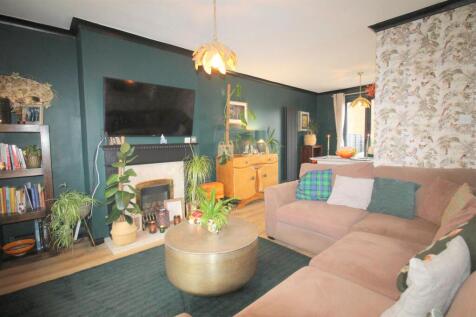 Open Plan Lounge/Dining Kitchen