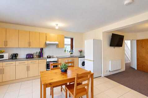 Communal Kitchen
