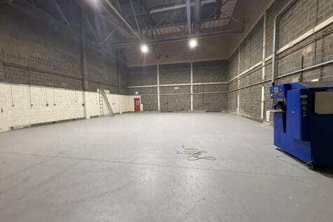 Distribution Warehouse to rent Image 2