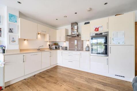Kitchen/reception