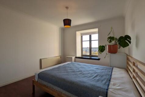 PXL_20251125_132231875