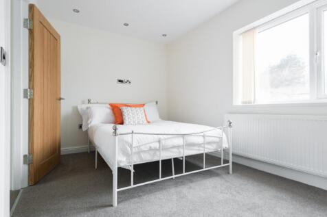 Ormiston Grove, London, W12 photo 4