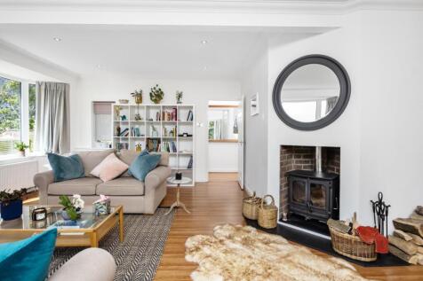 Longhill Road, 003.jpg