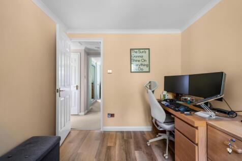 17-web-or-mls-78 WOODBURY ROAD FINISHED EDITS-13