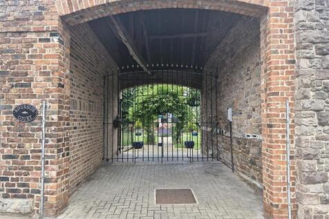 gate.jpg