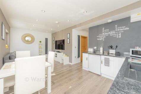 Lounge/Kitchen