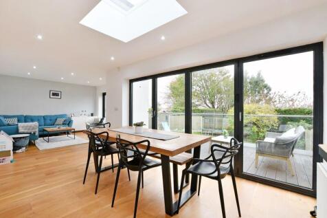 Open Plan Family Dining Kitchen 