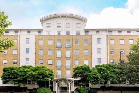 13 Regatta Point ...
