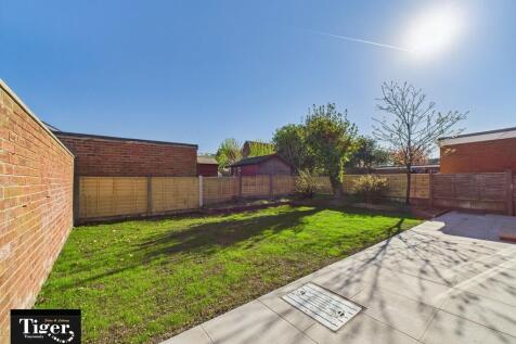 CAM02176G0-PR0540...