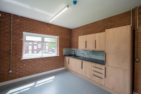 Industrial Park to rent Image 11