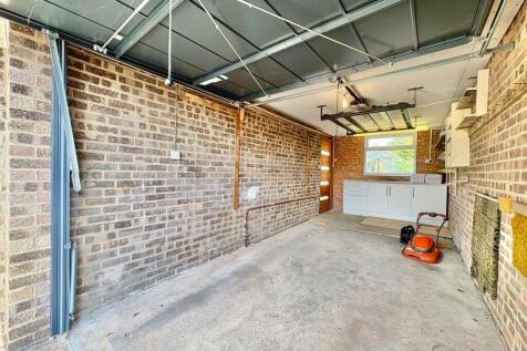 GARAGE INTERIOR