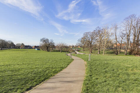 Queenscroft Park