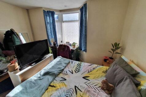 Ground floor front b