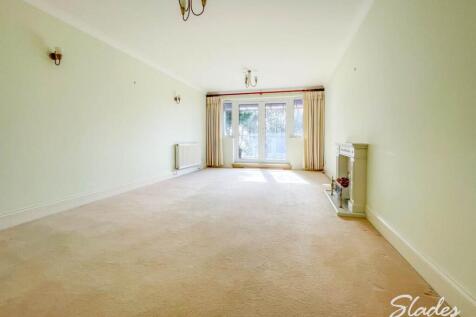 5 Byron House lounge