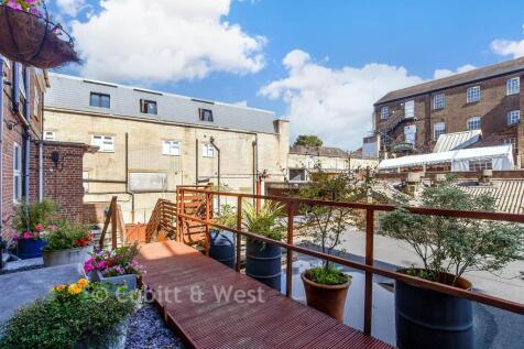 External Lifestyle Photograph