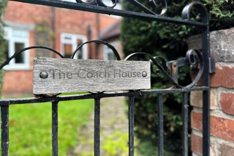 The Coach House-20.jpg