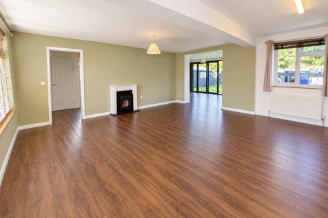Living room 1-2