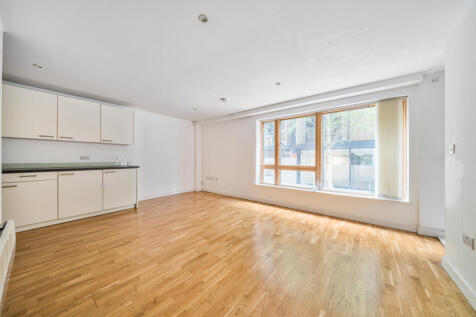 1305771-1-684bf05...