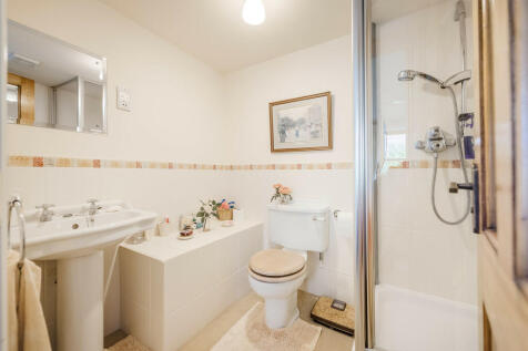 En-Suite to Bedro...