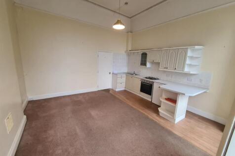 Kitchen 2.jpg