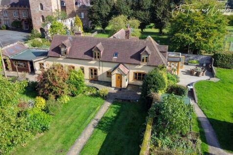 Garden Cottage (7).j