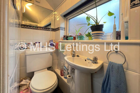 Room 3, 16 Hanover Square, Leeds, LS3 1AP photo 3
