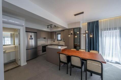 Kitchen dining
