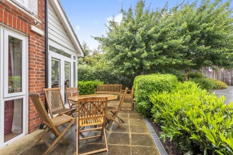 Owners Patio Area.jpg