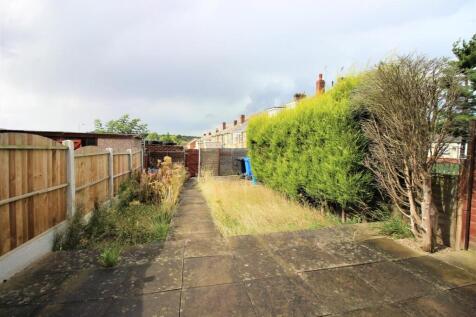 Spacious private garden with patio and lawn...