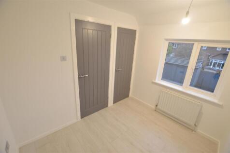 32 Bradwell Road Bedroom 3.JPG