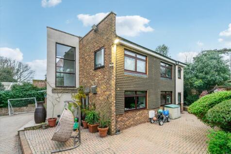 Fitzgeorge Avenue, New Malden, KT3 photo 4