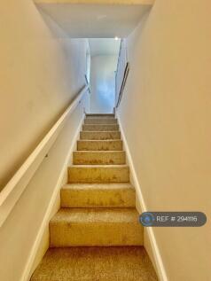 Moorside Avenue, Bolton, BL4 photo 4