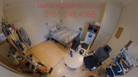 Bright single bedroom with a practical layout f...