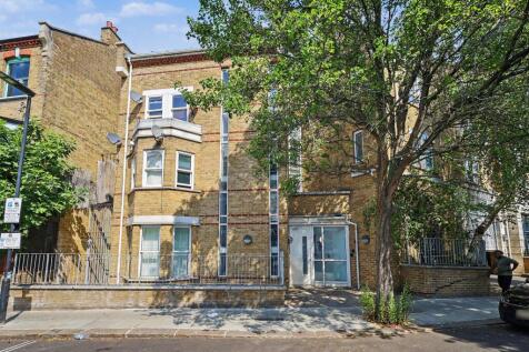 Flat 11,  22-24 Great Western Road, Westbourne Park, London W9 3NN