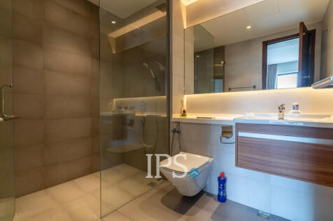 18th Floor 2 Bedroom Condo For Sale - Embassy Central, BKK1, Phnom Penh