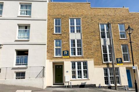 10a-16 Fort Road, Margate