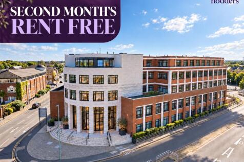 1-bed flat on Surrey, KT16, £1,375/mo