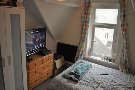 Attic Rear Bedroom R