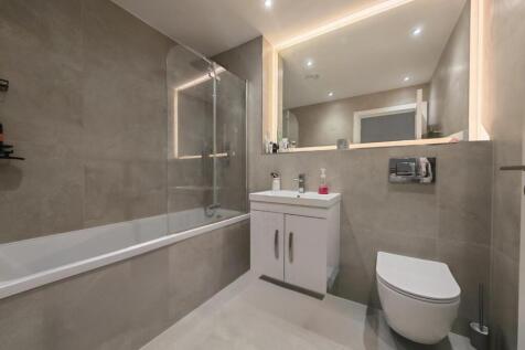 Peach Street, Wokingham photo 3