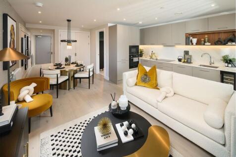 London, SE18 - property photo