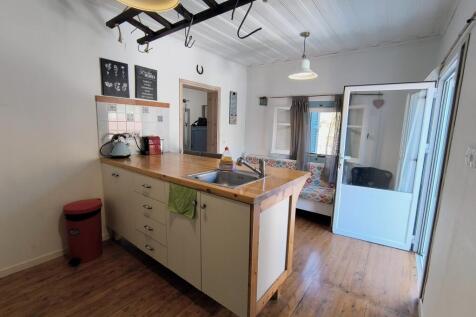 Kitchen/sitting room