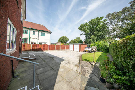 Garden, driveway &amp; garage