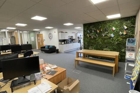 Unit 2  Winnersh Fields 5.JPG